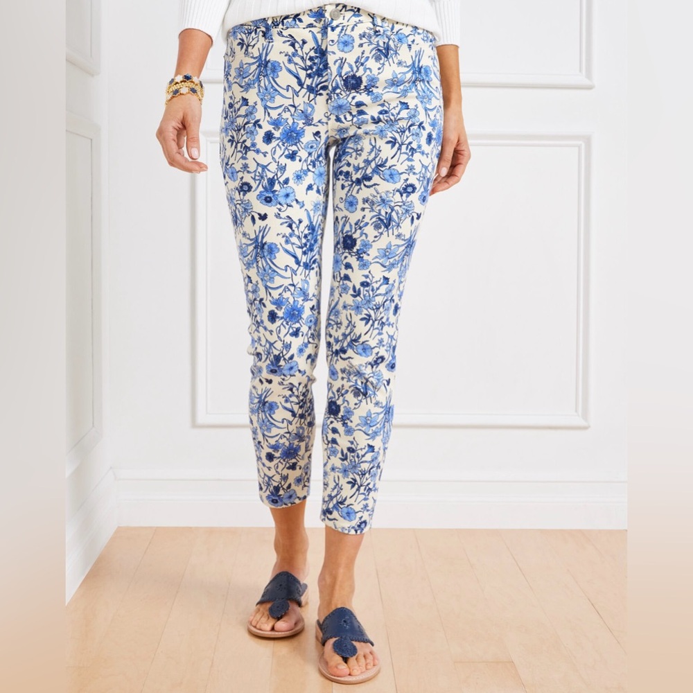 Talbots Floral Blue and White Crop Jegging Size 12